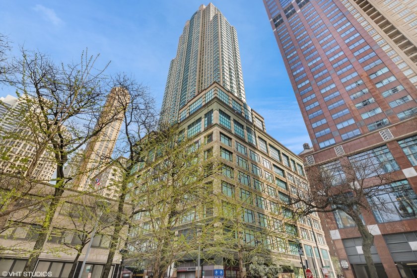 Come home to this Northeast corner 2BD/2BA unit with - Beach Condo for sale in Chicago, Illinois on Beachhouse.com