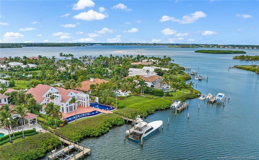 Meticulously designed, this home stands out amongst the rest - Beach Home for sale in Stuart, Florida on Beachhouse.com