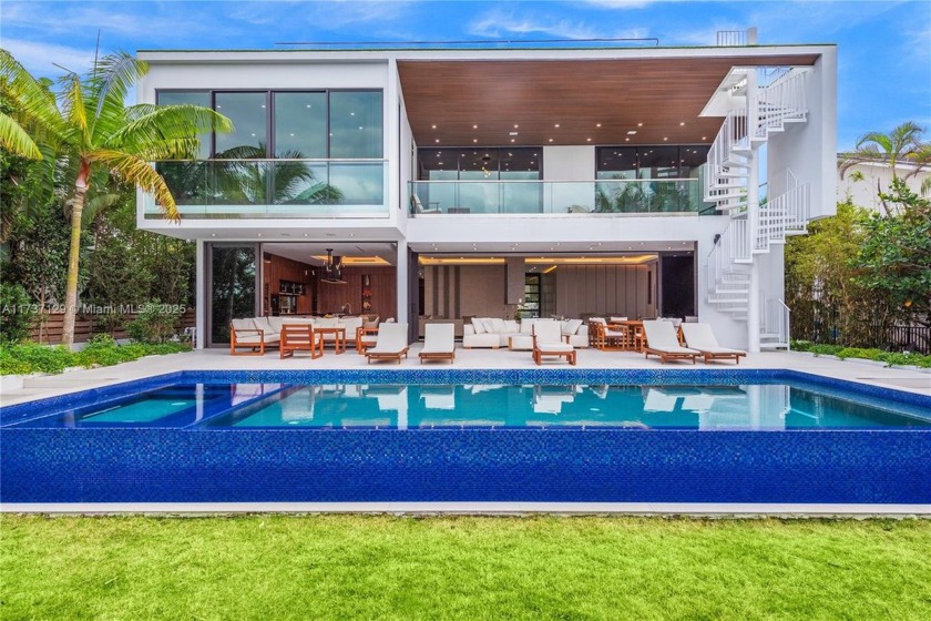 MODERN WATERFRONT VILLA with amazing open bay views featuring - Beach Home for sale in Miami Beach, Florida on Beachhouse.com