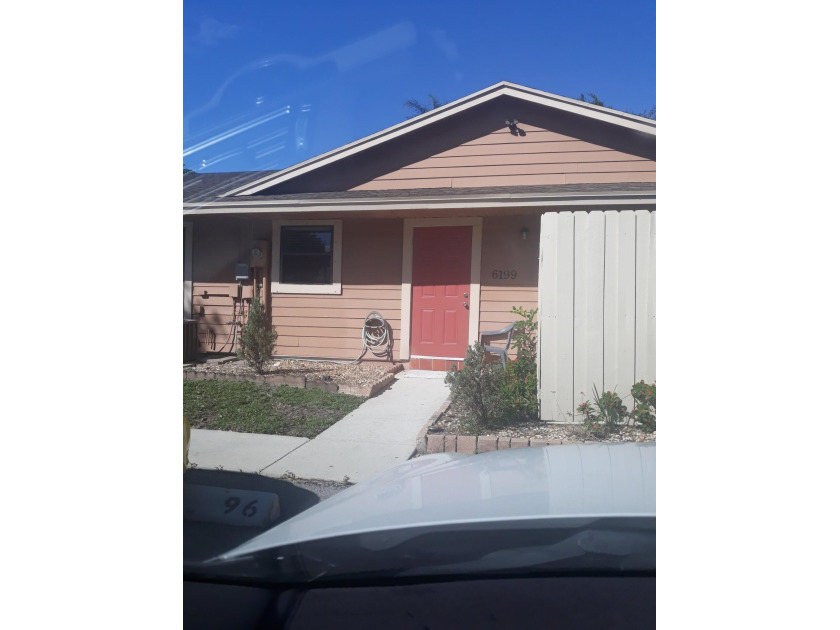 RARE 2 BEDROOM VILLA IN GREAT CONDITION. BOTH BATHROOMS ARE - Beach Home for sale in Greenacres, Florida on Beachhouse.com