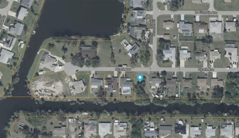 Freshwater Canal Lot

Attractive waterfront vacant lot in Port - Beach Lot for sale in Port Charlotte, Florida on Beachhouse.com