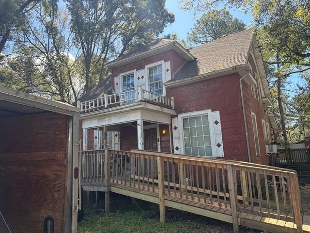 Check out this house located in Bayou La Batre. This cute 2 - Beach Home for sale in Bayou La Batre, Alabama on Beachhouse.com