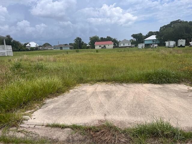 Wonderful lot with walking distance to the beach!  Take a walk - Beach Lot for sale in Long Beach, Mississippi on Beachhouse.com
