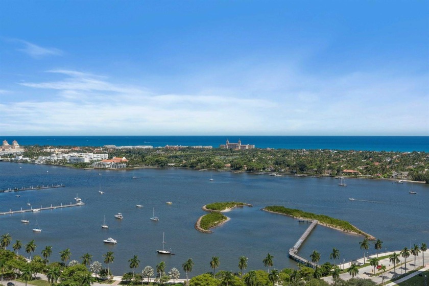 Remarkable high profile luxurious Two City Plaza building in - Beach Condo for sale in West Palm Beach, Florida on Beachhouse.com