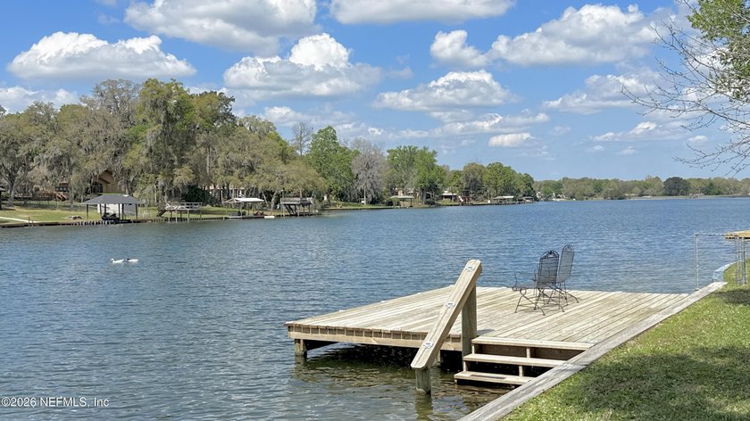Welcome to your private waterfront retreat in highly desirable - Beach Home for sale in Green Cove Springs, Florida on Beachhouse.com