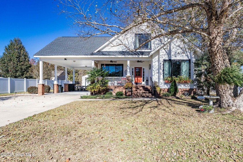 Welcome to 112 Raccoon Run - a beautifully updated 3-bedroom, 2 - Beach Home for sale in Washington, North Carolina on Beachhouse.com