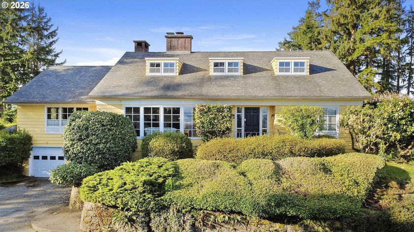 If you've been searching for a legacy home rooted in Astoria's - Beach Home for sale in Astoria, Oregon on Beachhouse.com