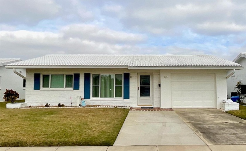 This home has  2-bedrooms, 2-bathrooms, 1,129 square feet and a - Beach Condo for sale in Pinellas Park, Florida on Beachhouse.com