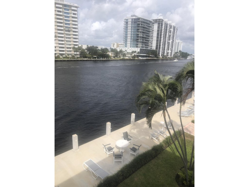 This is a spacious, renovated Penthouse with a unique floorplan - Beach Condo for sale in Fort Lauderdale, Florida on Beachhouse.com