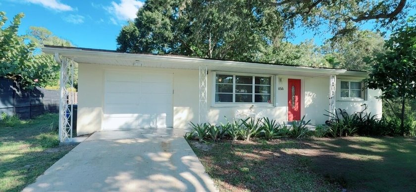 Charming 2 bedroom 2 bathroom home in the heart of VERO BEACH! - Beach Home for sale in Vero Beach, Florida on Beachhouse.com