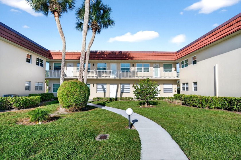 Welcome to effortless Florida living in this beautifully - Beach Condo for sale in Vero Beach, Florida on Beachhouse.com