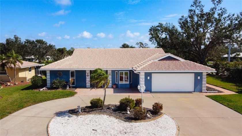REDUCED!!!!Motivated Seller! Discover the perfect blend of - Beach Home for sale in Englewood, Florida on Beachhouse.com