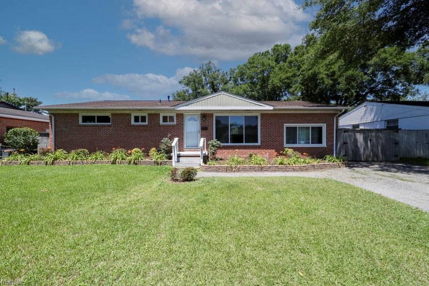 Waterfront brick ranch in well established area. This 3br, 2bth - Beach Home for sale in Norfolk, Virginia on Beachhouse.com