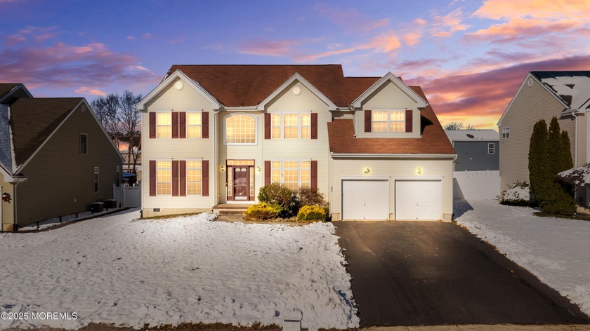 Gorgeous Center Hall Colonial nestled on a cul-de-sac in Ocean - Beach Home for sale in Barnegat, New Jersey on Beachhouse.com