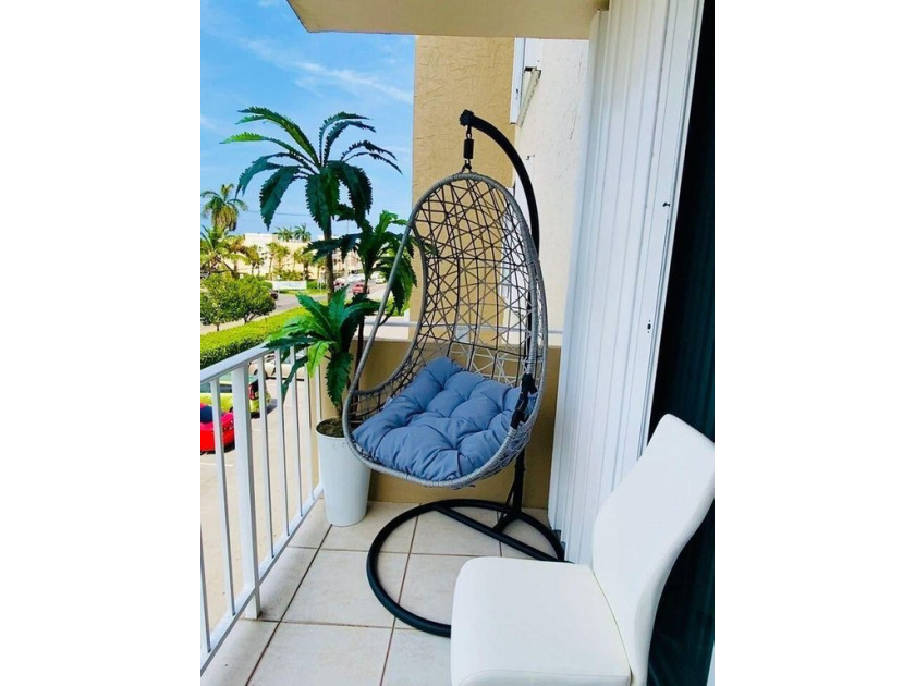 Experience luxury living in the heart of Fort Lauderdale with - Beach Condo for sale in Fort Lauderdale, Florida on Beachhouse.com