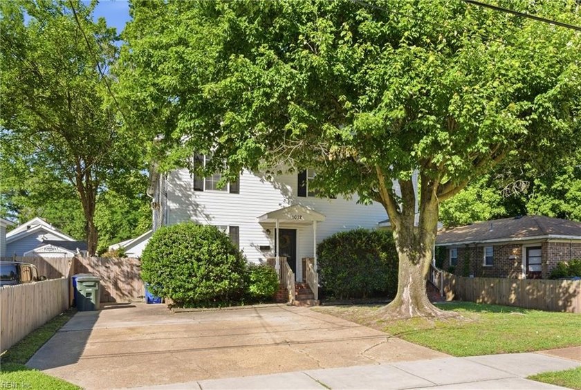 Huge duplex with 3 bedrooms and 2 baths each in Ocean View! - Beach Lot for sale in Norfolk, Virginia on Beachhouse.com
