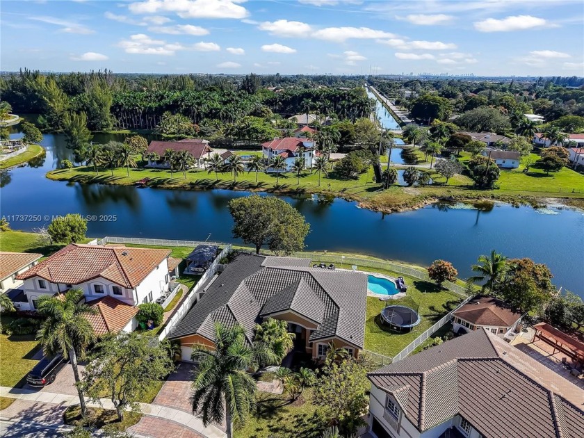 Well-maintained single-family home located in the Windsor Palms - Beach Home for sale in Miramar, Florida on Beachhouse.com