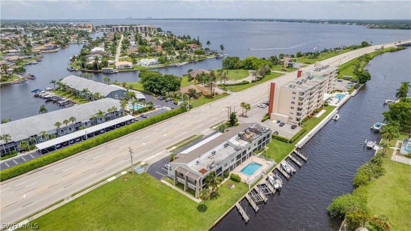 **Only 1 MINUTE TO RIVER *See the River from your Dock and Patio - Beach Condo for sale in Cape Coral, Florida on Beachhouse.com