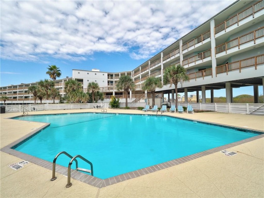 Now is your chance to own a beautifully, updated condo at La - Beach Condo for sale in Port Aransas, Texas on Beachhouse.com