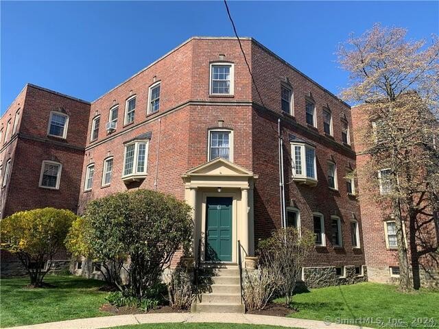 Why rent when you can own in this Historic and coveted section - Beach Apartment for sale in Bridgeport, Connecticut on Beachhouse.com