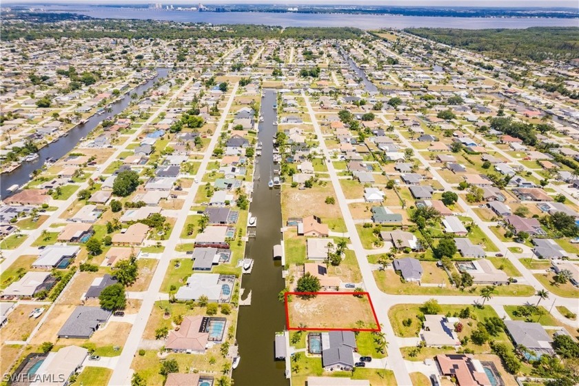 RARE DIRECT ACCESS LOT IN SE CAPE CORAL! Perfect to build your - Beach Lot for sale in Cape Coral, Florida on Beachhouse.com