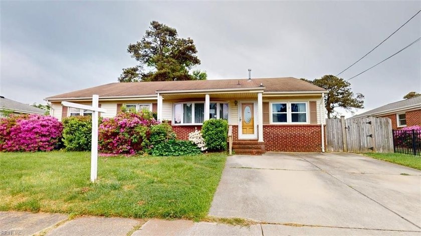 Welcome to this Brick Ranch in the neighborhood of Saratoga! - Beach Home for sale in Norfolk, Virginia on Beachhouse.com