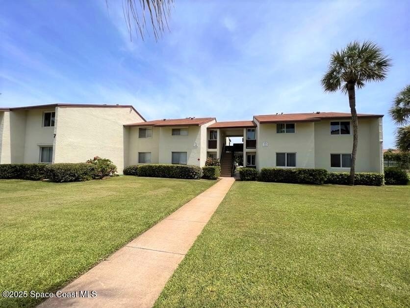 Recently updated, spacious 3/2 condo located in Hidden Harbor - Beach Condo for sale in Cape Canaveral, Florida on Beachhouse.com