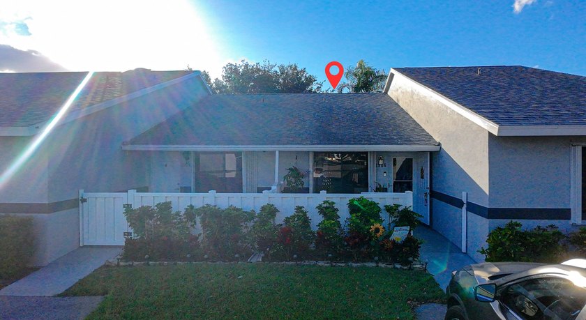 ***!!PRICE IMPROVEMENT!!*** Welcome to The Arbours, a highly - Beach Condo for sale in West Palm Beach, Florida on Beachhouse.com