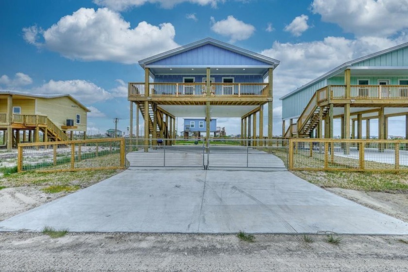 New fully furnished Coastal cottage stilt home in Holiday Beach - Beach Home for sale in Rockport, Texas on Beachhouse.com