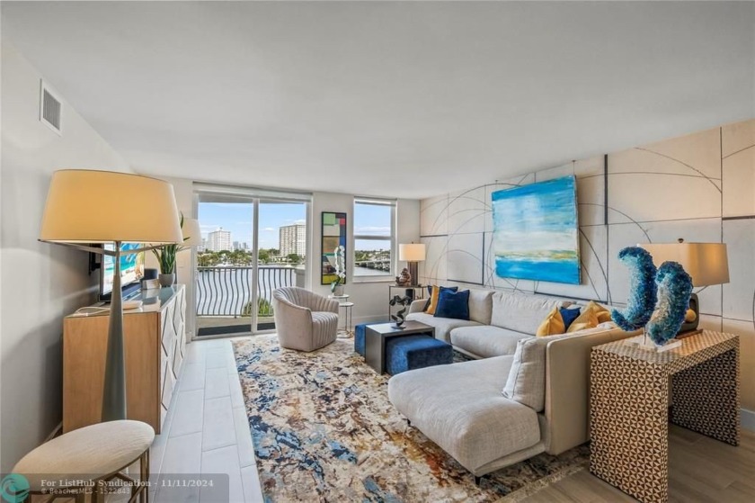 Stunning views of the Intracoastal Waterways, Fort Lauderdale - Beach Condo for sale in Fort Lauderdale, Florida on Beachhouse.com