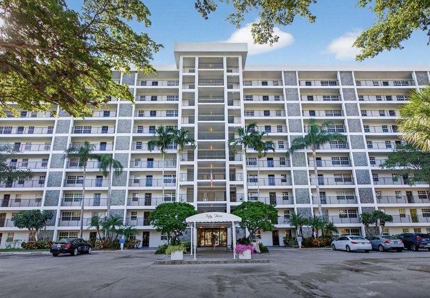 Stunning 2-bedroom, 2-bath condo on the 9th floor with - Beach Condo for sale in Pompano Beach, Florida on Beachhouse.com