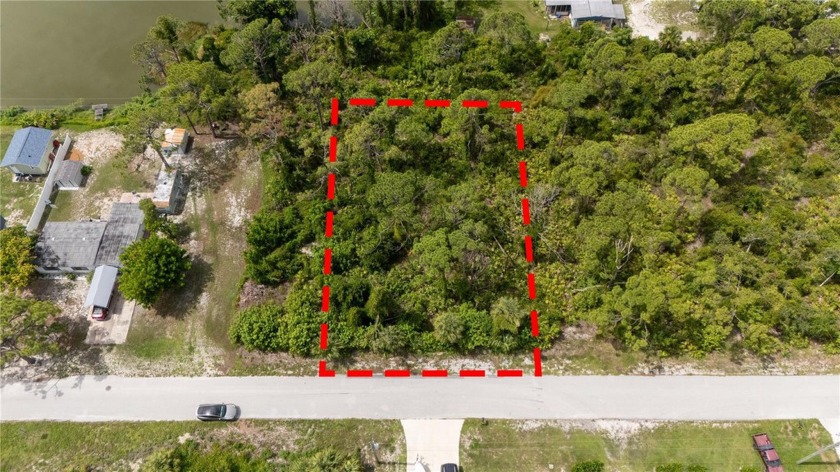 Just 2.5 miles from Englewood Beach, this exceptional lot offers - Beach Lot for sale in Englewood, Florida on Beachhouse.com