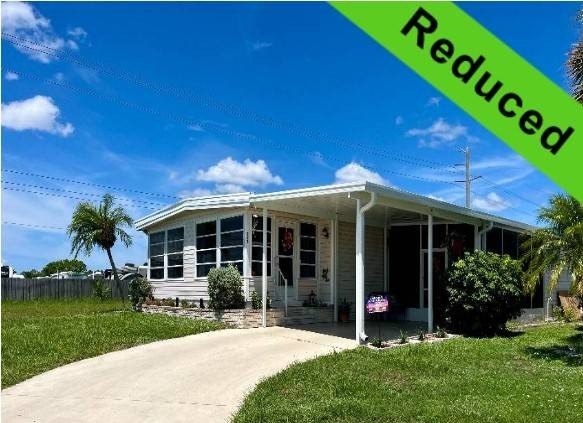 Welcome to 903 Posadas W., a comfortable and cozy retreat in the - Beach Home for sale in Venice, Florida on Beachhouse.com