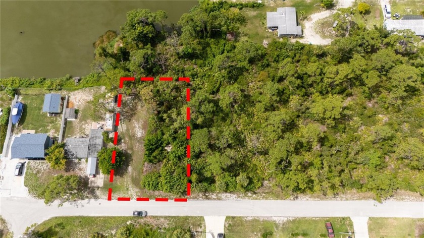 Just 2.5 miles from Englewood Beach, this exceptional lot offers - Beach Lot for sale in Englewood, Florida on Beachhouse.com