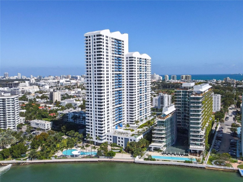 This attractively priced, renovated 2-bedroom/2-bath residence - Beach Condo for sale in Miami Beach, Florida on Beachhouse.com