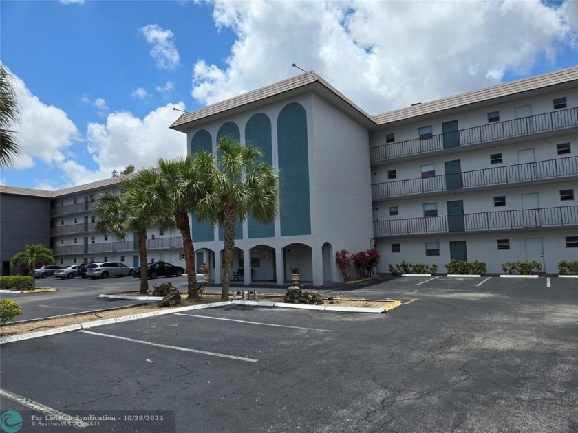 This is a beautiful corner condo 2 bedroom 2 bathroom. Nice - Beach Condo for sale in Deerfield Beach, Florida on Beachhouse.com