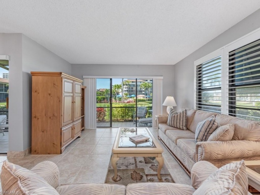 Welcome to this light, bright and airy 1st floor garden condo - Beach Condo for sale in Marco Island, Florida on Beachhouse.com