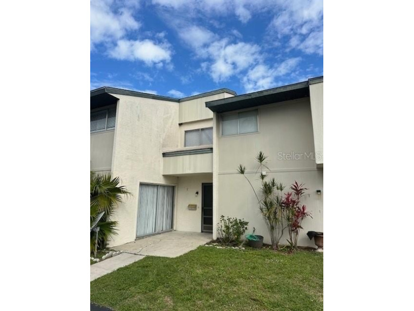 Package Deal. Properties A4647509 (1147 Longfellow Rd #157C) - Beach Townhome/Townhouse for sale in Sarasota, Florida on Beachhouse.com