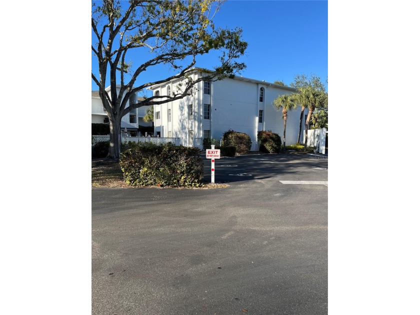 This bright and airy second-floor corner unit is the ideal place - Beach Condo for sale in Bradenton, Florida on Beachhouse.com
