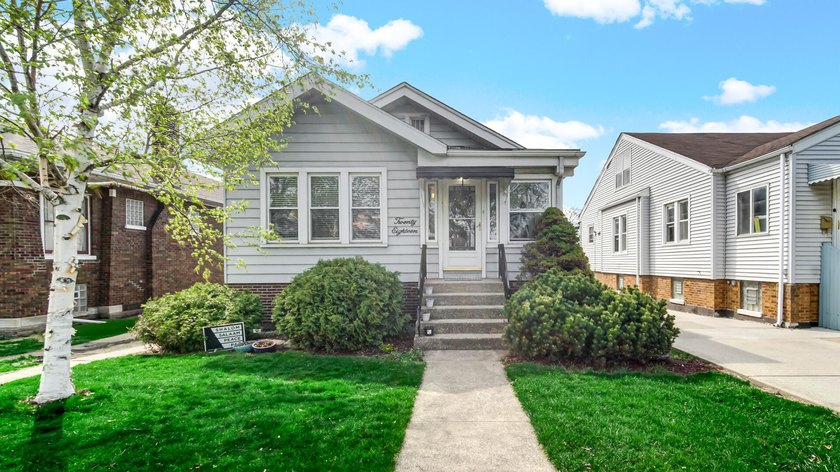 Step into 2018 Superior Ave and instantly behold the - Beach Home for sale in Whiting, Indiana on Beachhouse.com