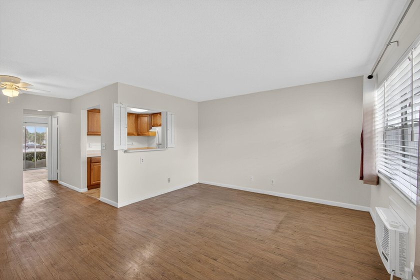 Seller is motivated! Bring offers. Bright and spacious - Beach Condo for sale in West Palm Beach, Florida on Beachhouse.com