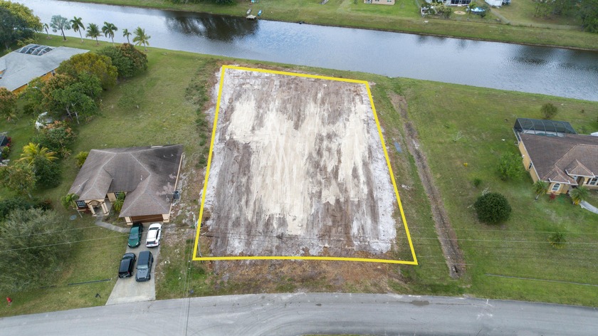 Discover your opportunity to build your dream home on this - Beach Lot for sale in Port Saint Lucie, Florida on Beachhouse.com