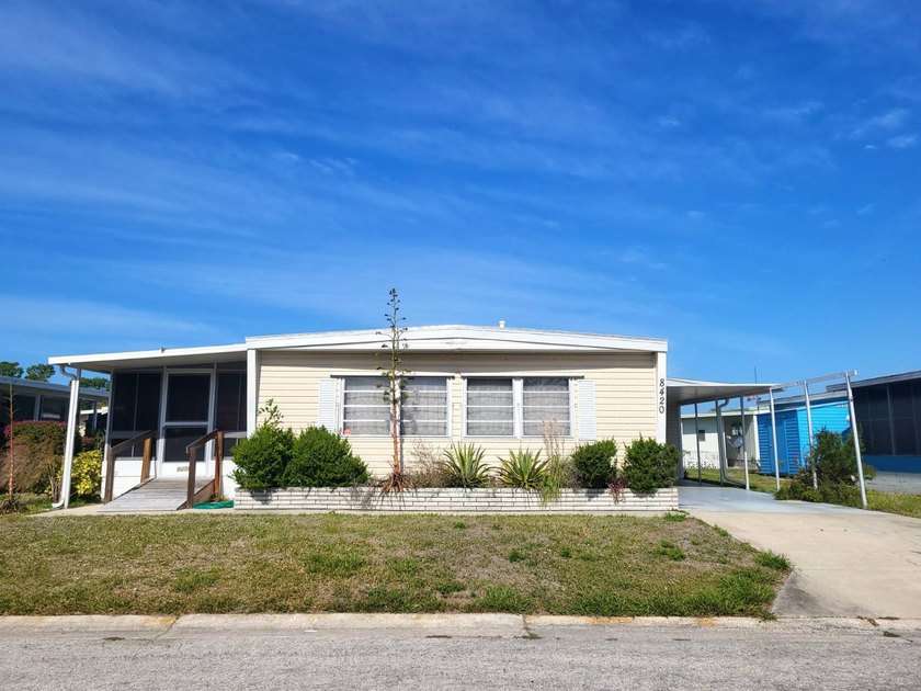 JUST 6 MILES TO BEAUTIFUL SIESTA KEY. Just listed in Park East - Beach Home for sale in Sarasota, Florida on Beachhouse.com