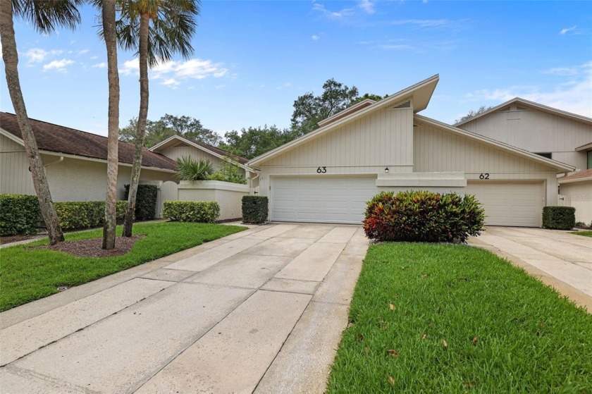Here is the one you have been waiting for in the sought out - Beach Townhome/Townhouse for sale in Palm Harbor, Florida on Beachhouse.com