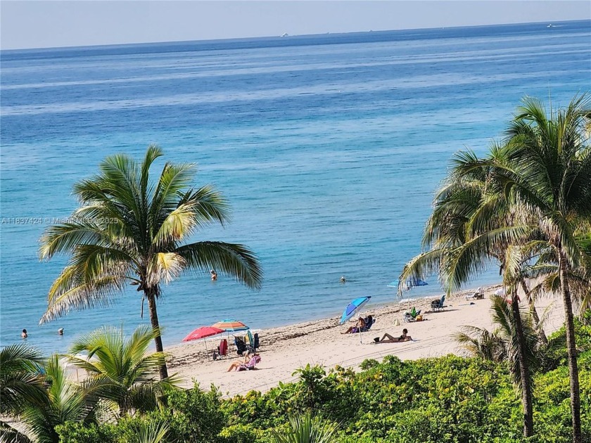 BEST PRICE FOR AN OCEANFRONT LUXURY BUILDING & INTRACOASTAL VIEW - Beach Condo for sale in Hallandale Beach, Florida on Beachhouse.com