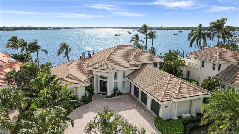 Riverfront masterpiece.  Southeastern exposure to maximize - Beach Home for sale in Palm City, Florida on Beachhouse.com