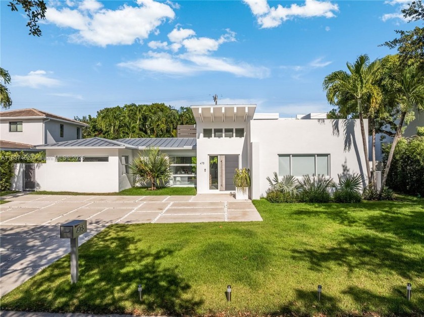 Welcome to your Key Biscayne oasis--where modern sophistication - Beach Home for sale in Key Biscayne, Florida on Beachhouse.com