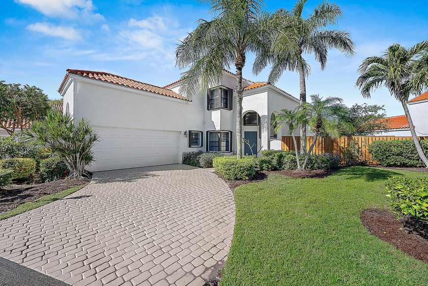 Experience refined living in this beautifully updated home - Beach Home for sale in Palm Beach Gardens, Florida on Beachhouse.com