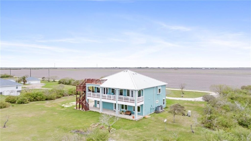 BAYFRONT | HIGH ELEVATION | PRIVATE BEACH | BAYSIDE You will be - Beach Home for sale in Bayside, Texas on Beachhouse.com