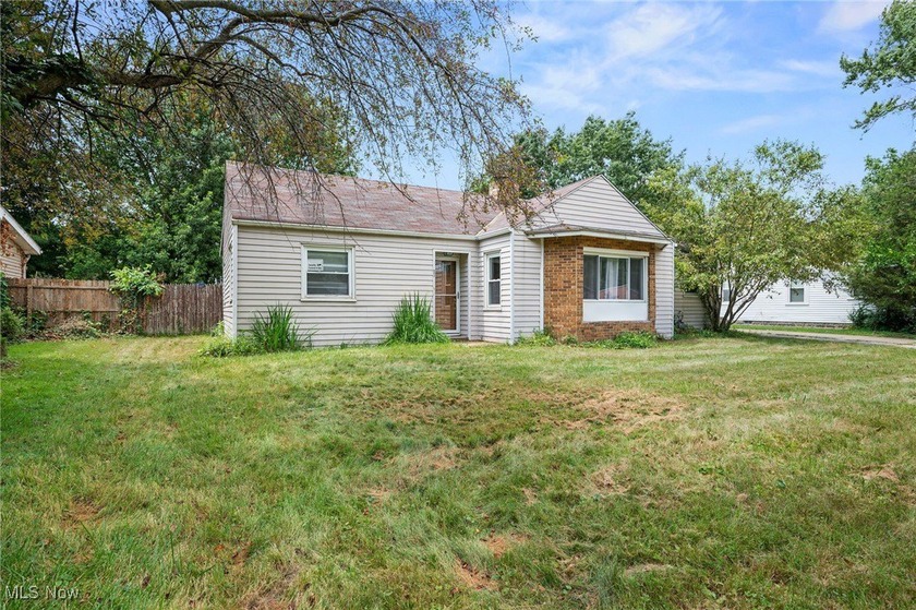 Welcome to this beautifully updated 3-bedroom, 1-bath ranch - Beach Home for sale in Willoughby, Ohio on Beachhouse.com